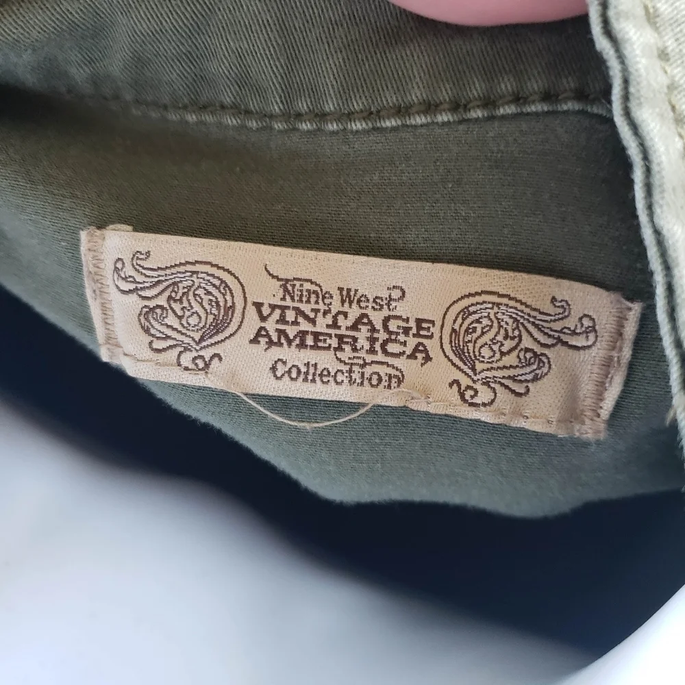 Nine West Vintage America Collection Large Olive Green Jacket Gem Pockets